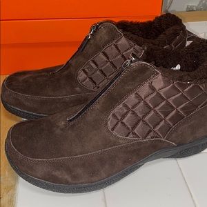 Propét brown leather suede boots NWT and box